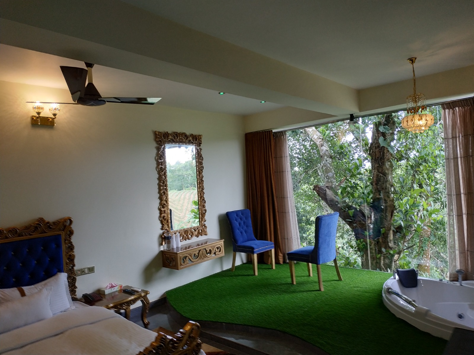 Honeymoon Hide