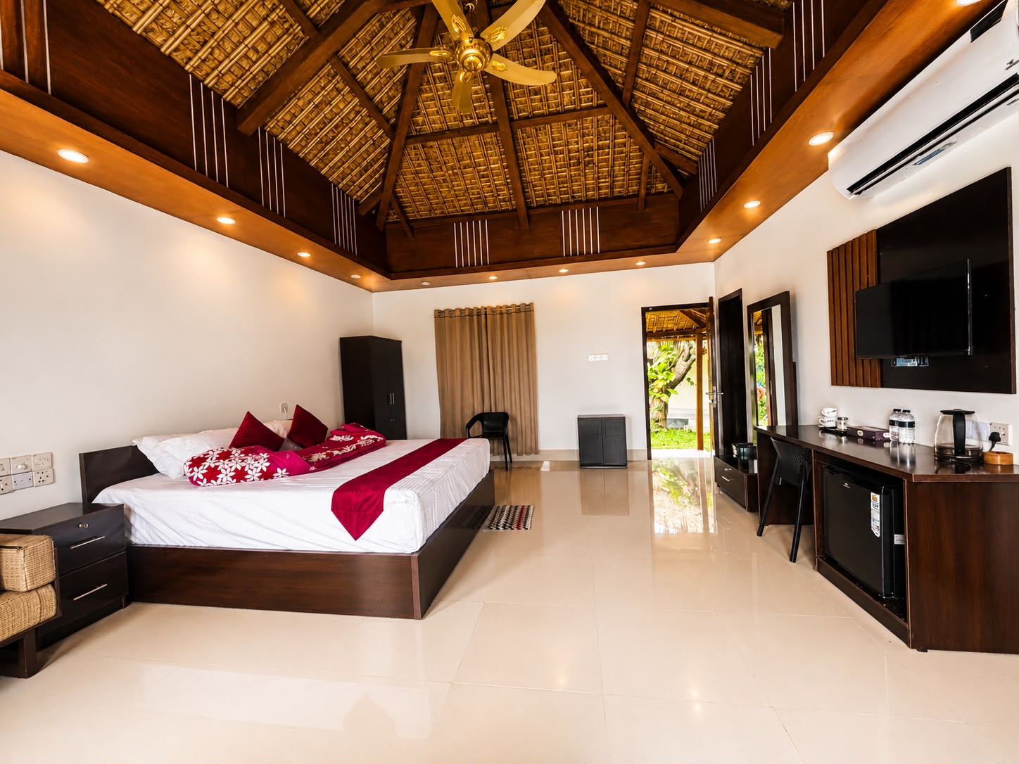 Family Pool Villa