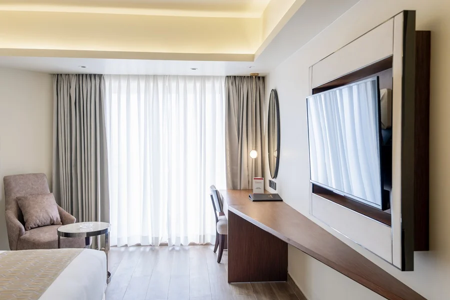 Ocean Front King